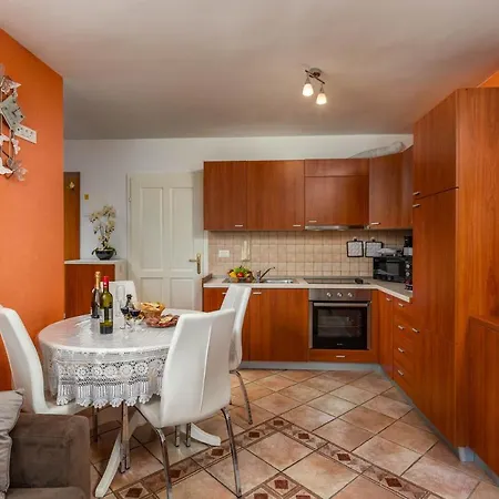 Charming Matej - Happy Apartment
