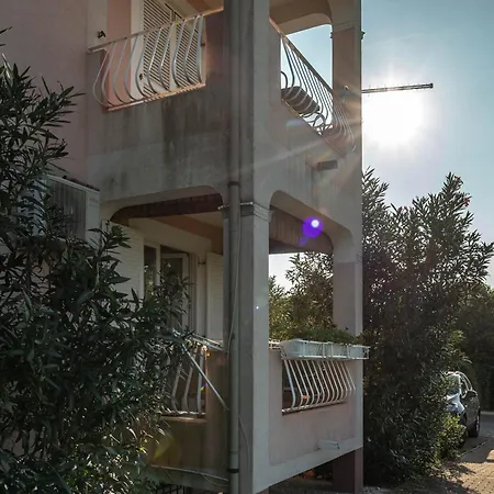 Charming Matej - Happy Apartment Tar-Vabriga